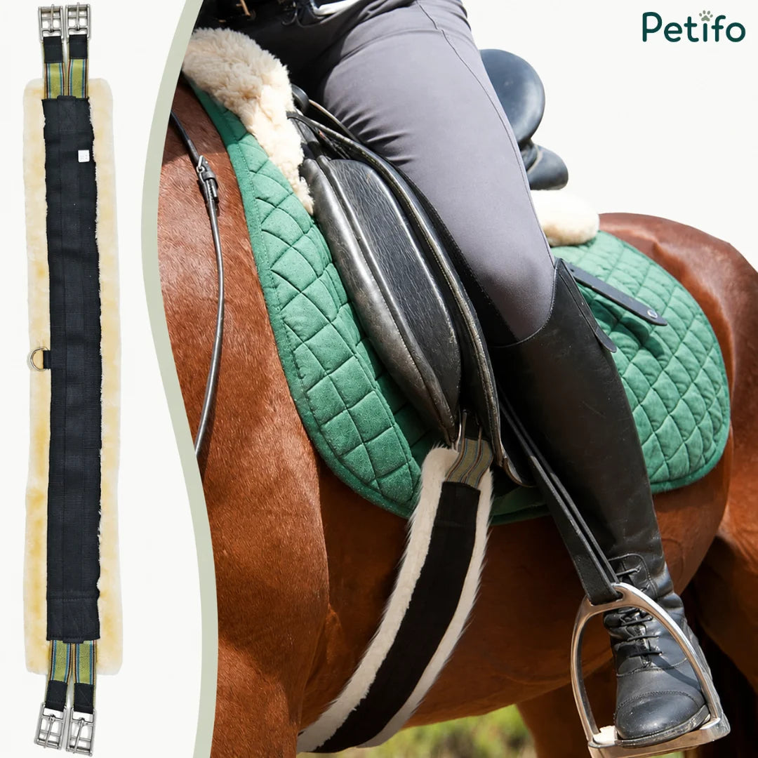 Durable and comfortable horse girth with soft fleece for skin protection.