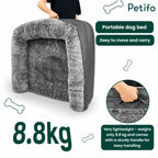 Portable and lightweight 8.8kg pet sofa featuring a sturdy integrated handle for easy carrying and convenient transport.