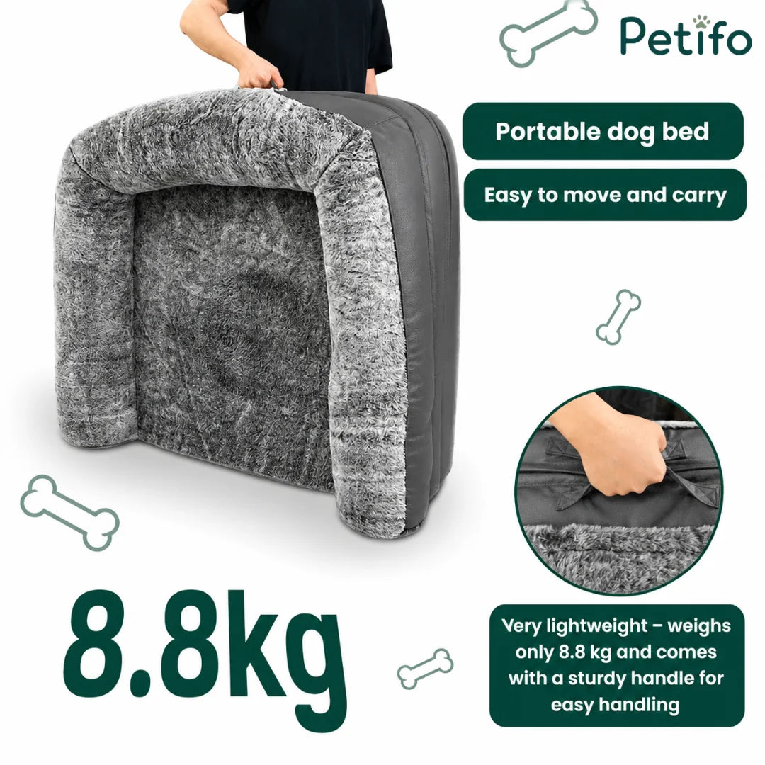 Portable and lightweight 8.8kg pet sofa featuring a sturdy integrated handle for easy carrying and convenient transport.