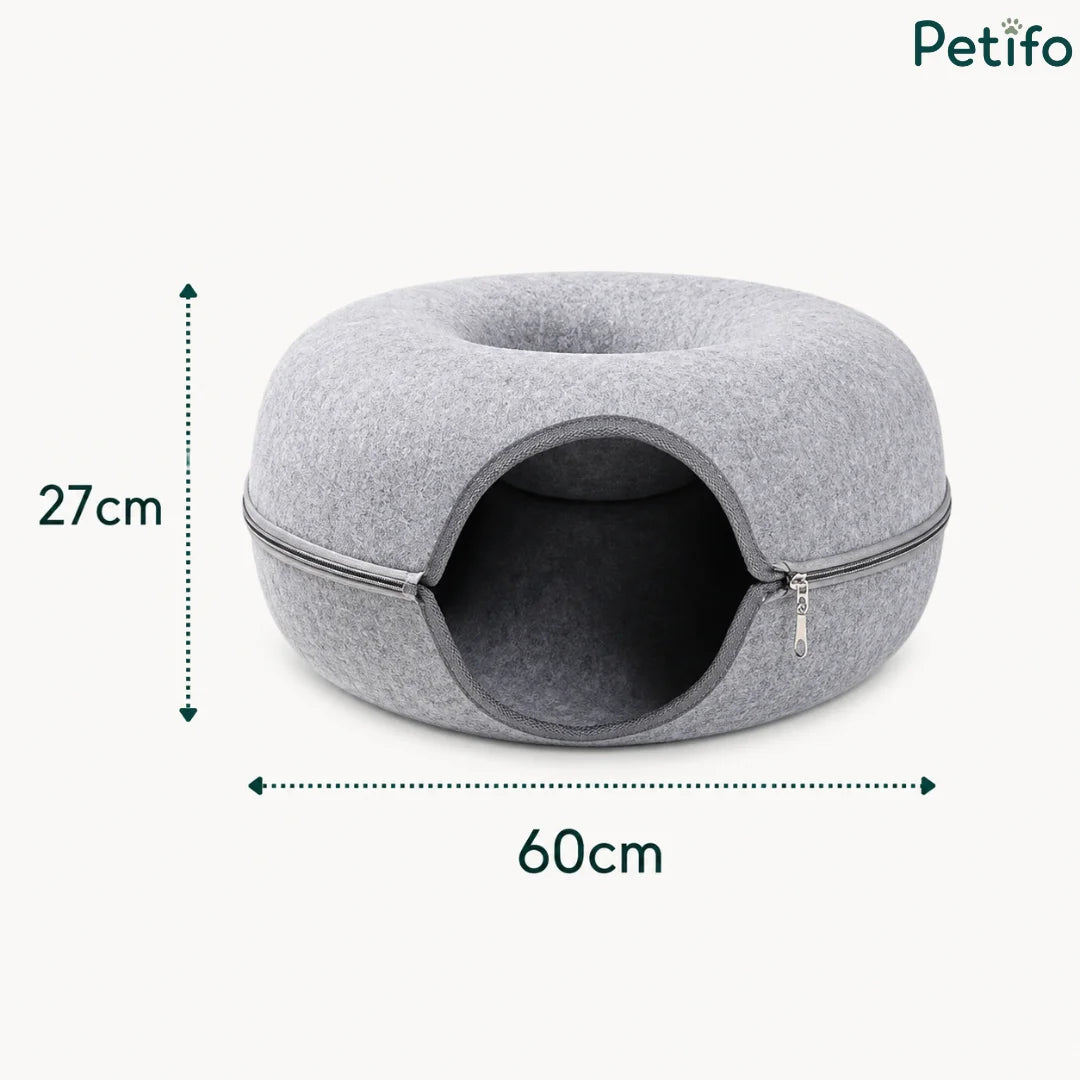 Product dimension infographic displaying 60cm width and 27cm height measurements for the round felt cat bed.